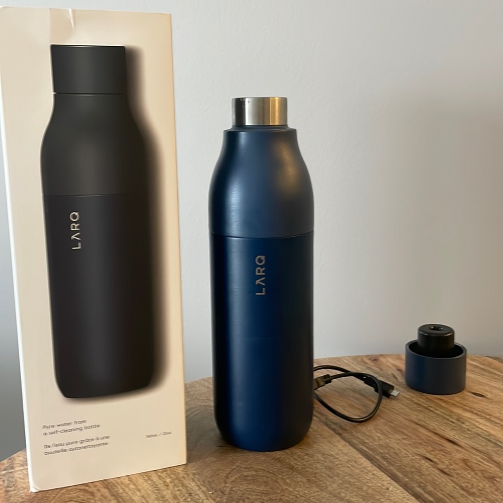 LARQ self cleaning water bottle